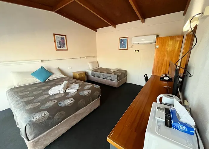 Copper City Motel